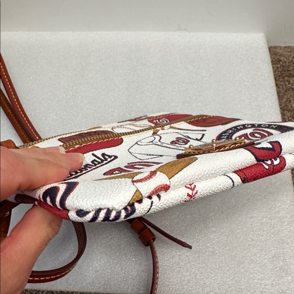 Dooney & Bourke Washington Nationals baseball MLB Crossbody bag - Picture 7 of 11